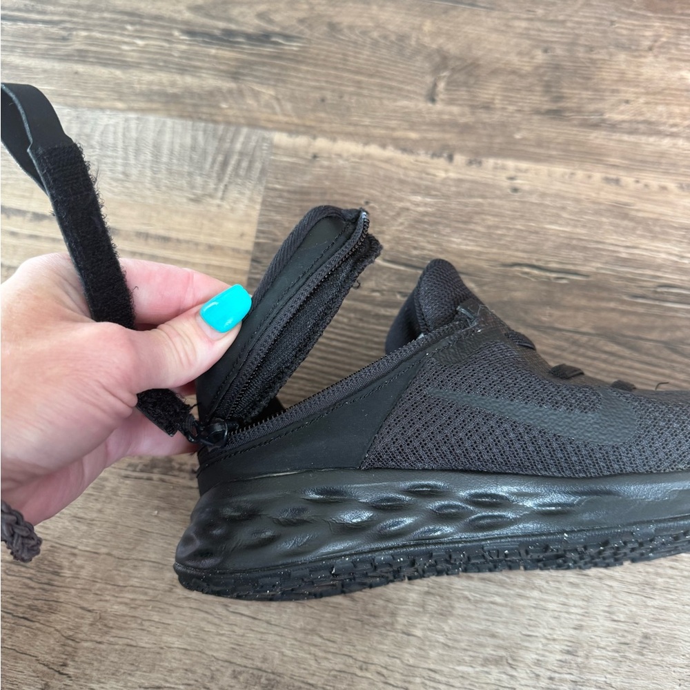 Nike Flyease Kids Black Sneakers Youth size 3 - Picture 9 of 13